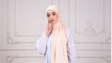 Lady wearing Jersey scarf in Uk