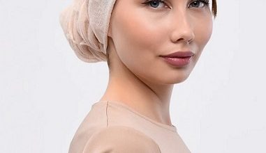 lady wearing headscarves